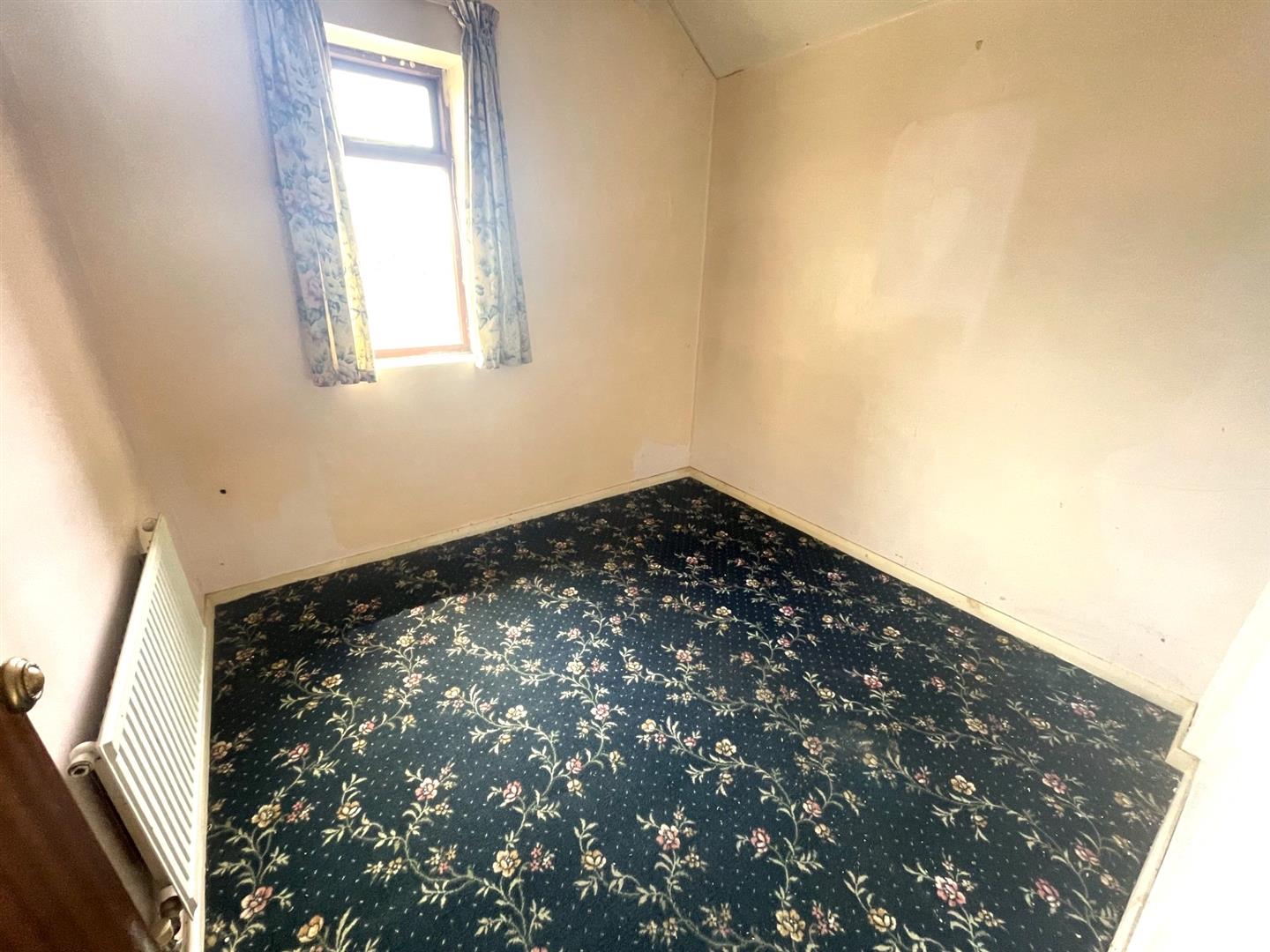 Bryngwastad Road, Gorseinon, Swansea, SA4 4XG